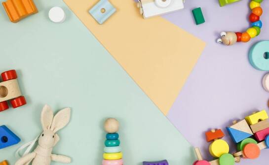 Jakie sensoryczne elementy warto dodać do paczki mikołajkowej dla 3-latka?