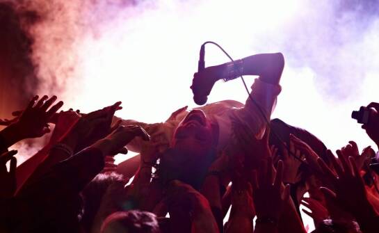 Oferta iluzjonisty – jakie pokazy można wybrać na różnorodne wydarzenia?