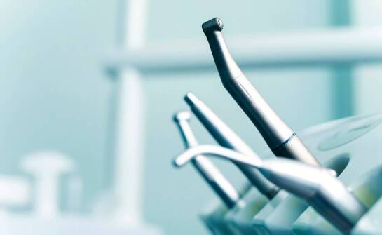 Jak zmieniały się metody leczenia kanałowego na przestrzeni lat?