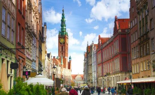 Usługi przewodnickie w Gnieźnie: jak wzbogacić zwiedzanie miasta