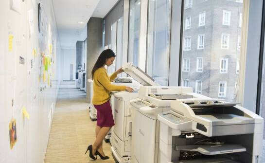 Ksero a ochrona środowiska: jakie ekologiczne rozwiązania stosują drukarnie?