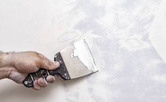 Jak tynki wpływają na trwałość i estetykę budynków?