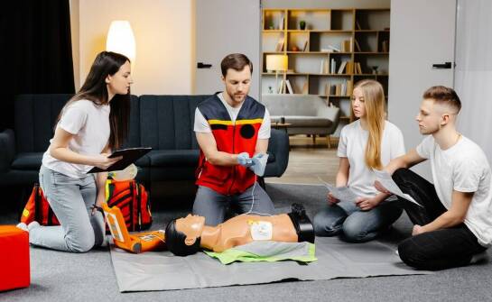 Znaczenie podstawowego kursu pierwszej pomocy w kryzysowych sytuacjach