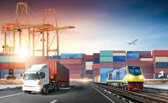 Wpływ optymalizacji transportu na zmniejszenie węglowego śladu opakowań