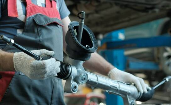 Kompleksowe podejście do naprawy układów kierowniczych i ich wpływu na bezpieczeństwo