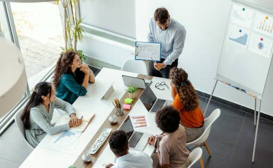 Jak wykorzystać chatboty w telesprzedażowych kampaniach?