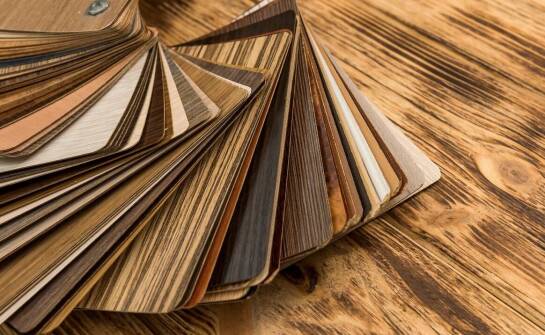 Wizytówki jako element budowania wizerunku marki: co warto wiedzieć?