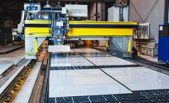 Nowoczesne linie do cięcia laminowanego szkła: przegląd rozwiązań