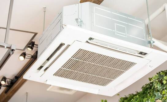 Dlaczego warto wybierać klimatyzatory z zaawansowanymi filtrami do powietrza?