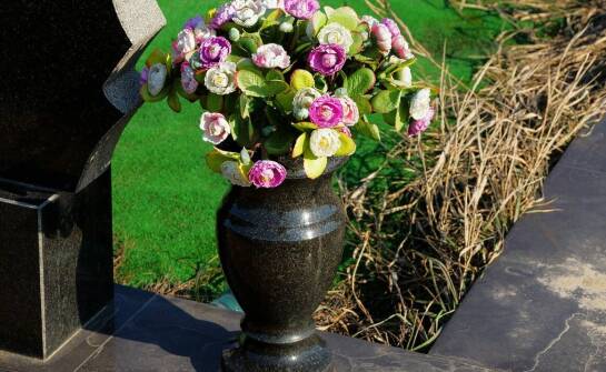 3D zdjęcia nagrobkowe: co wpływa na ich estetyczny wygląd i trwałość?