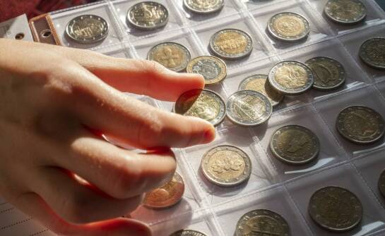 Rzadkie pocztowe znaczki - co czyni je wyjątkowymi i pożądanymi dla kolekcjonerów?