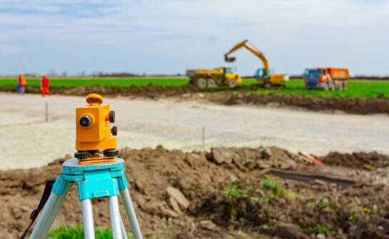 Rola geodety przy podziale i sprzedaży budowlanych działek