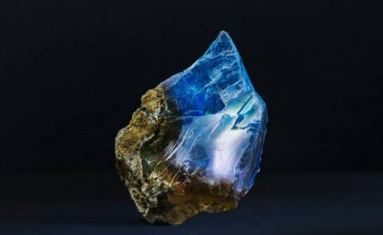 Co warto wiedzieć o rynku skupu kryształów?