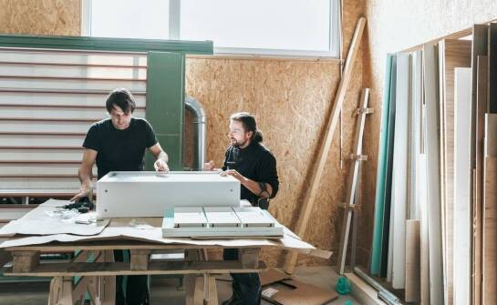 Rola profesjonalnych ekip montażowych w instalacji PCV okien i drzwi