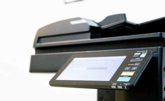 Co warto wiedzieć o archiwizacji i digitalizacji zdjęć biznesowych?