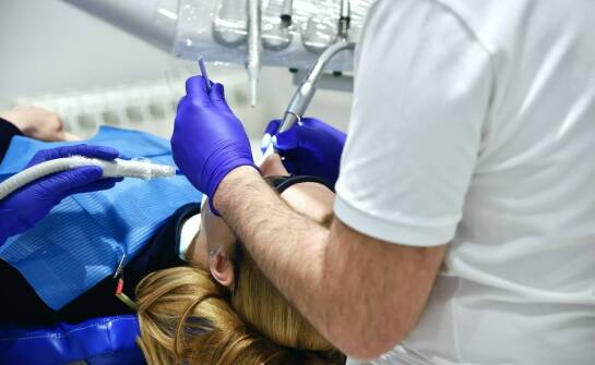 Jaką rolę odgrywa azotu podtlenek w leczeniu stomatologicznym?