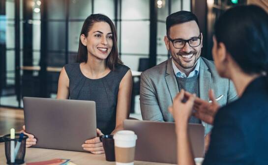 Proces prawnych negocjacji – wsparcie oferowane przez kancelarię