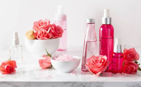 Dezynfekujące płyny do narzędzi kosmetycznych – co odróżnia najlepsze produkty?