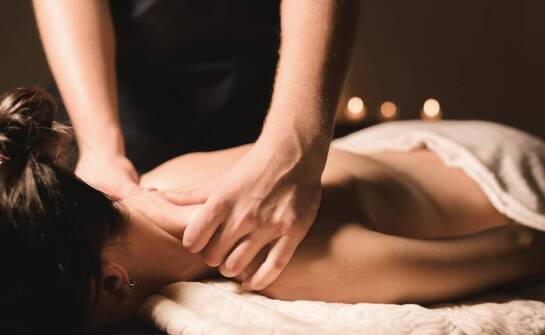 Odprężenie dzięki peelingującemu masażowi – dlaczego warto go wypróbować