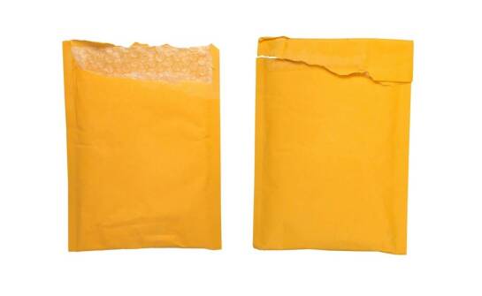 Bąbelkowe koperty a ochrona przed mechanicznymi uszkodzeniami – jak działają?