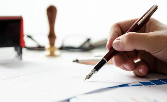 Na co uważać przy podpisywaniu umowy deweloperskiej lub kupna?