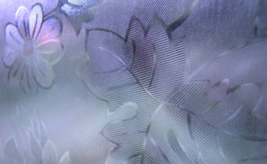 Grawer na szkle jako nowoczesna forma dekoracji wnętrz