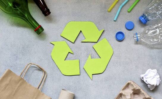 Wpływ kartoniarek na zrównoważony rozwój w sektorze opakowań