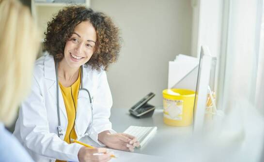 Jak ginekologiczne teleporady mogą wspierać zdrowie kobiet na odległość?