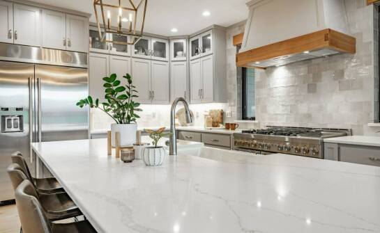 Meble do kuchni – jak wybrać stylowe i praktyczne rozwiązania?