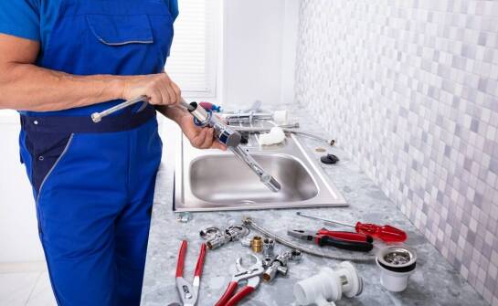 Usługi hydrauliczne w Wołominie – dlaczego warto zaufać specjalistom?