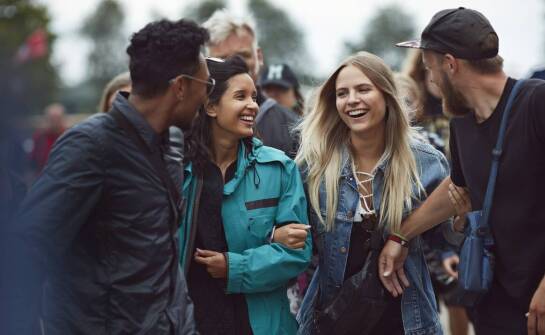 Jakie zmiany osobowościowe mogą wynikać z wpływu alkoholu na zachowanie u człowieka?