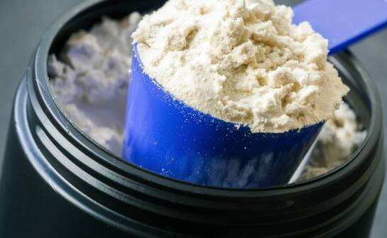 Jakie witaminy i minerały warto łączyć z proteinami WPC 80 dla optymalnych efektów?