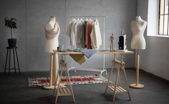 Jak wybrać najlepszy materiał na popielaty damski płaszcz?