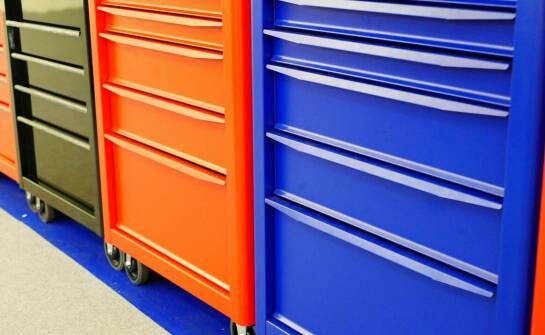 Personalizacja warsztatowych wózków – jakie opcje są dostępne dla klientów?