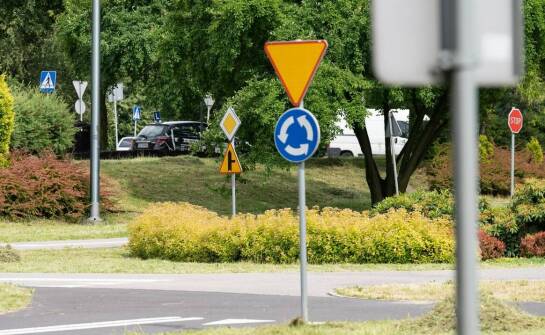 Dlaczego innowacyjne drogowe oznakowanie jest kluczowe dla bezpieczeństwa?