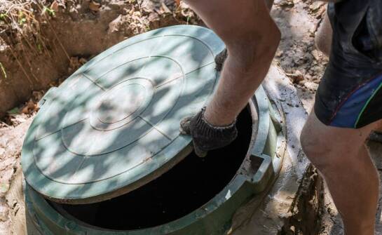 Jakie są etapy profesjonalnego sprawdzania szczelności betonowego szamba?