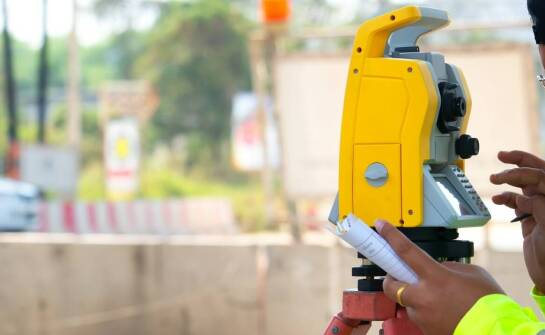 Obliczanie dachowej więźby: jak technologia wspiera precyzję i efektywność?