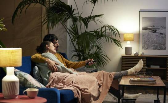 Jak telewizja bez abonamentu zmienia rynek audiowizualnych usług?