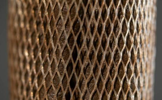 Wybór odpowiedniej sztywnej metalowej siatki do projektów architektonicznych