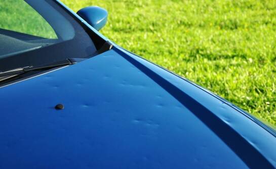 Jakie są zalety montażu panoramicznych szyb w modelu Nissan 200SX S12?