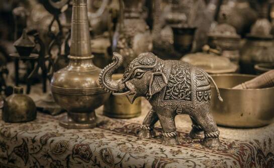 Jak jubilerskie cechy wpływają na trwałość srebrnej biżuterii?