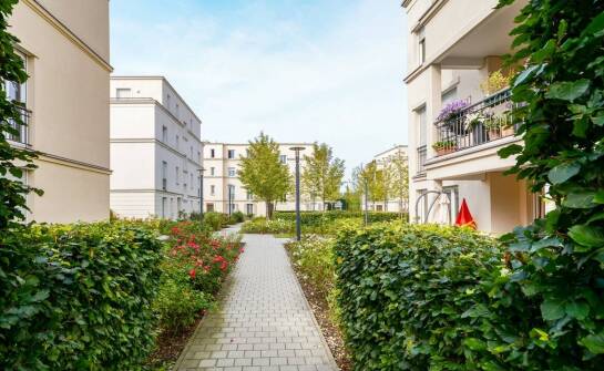 Ogrodzone tereny osiedla Kapuścińska – bezpieczeństwo i prywatność dla mieszkańców