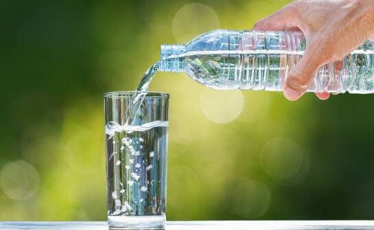 Wpływ soli i sodu na problem zatrzymanej wody – co warto wiedzieć?