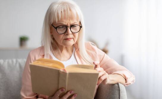 Jak literatura inspiruje mieszkańców domu opieki do podejmowania nowych wyzwań?