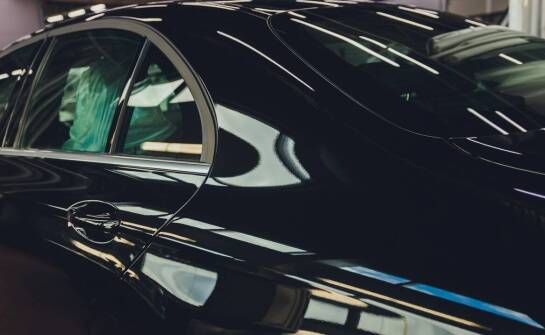 Przegląd luksusowych sedanów Mercedesa dostępnych w Warszawie