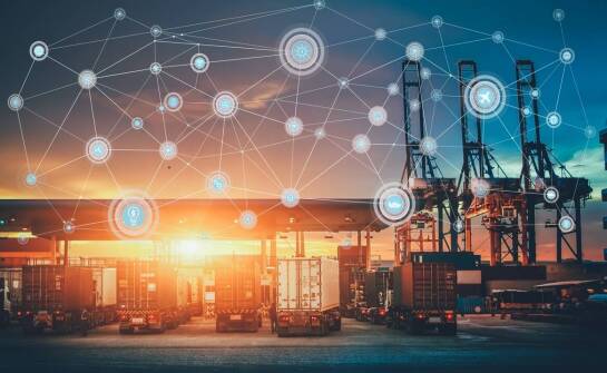 Wie beeinflusst der Transport gefährlicher Güter die internationale Logistik?