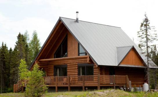 Jakie są najczęstsze mity na temat całorocznych domów z bali?