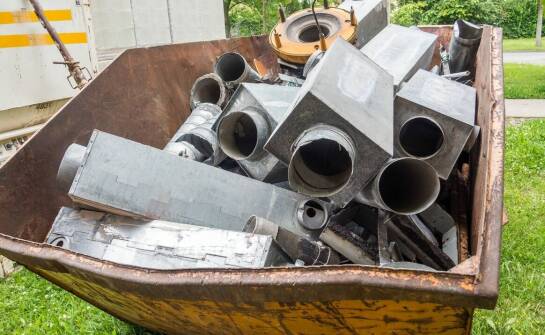 Różnorodność kontenerów na gruz a potrzeby małych budowlanych firm