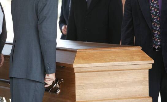 Ile czasu potrzeba na zorganizowanie pogrzebu?