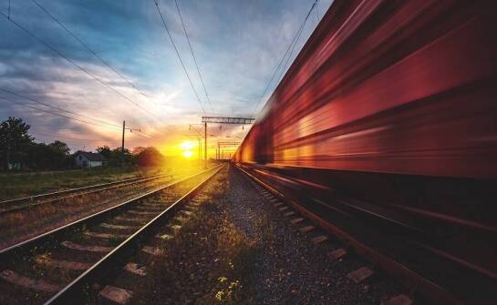 Optymalizacja trasy transportu kolejowego z Chin do Polski dla lepszej wydajności